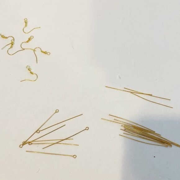 Assorted Jewelry Making Supplies Charms Spacers Earring Hooks Fasteners Jewelry - Picture 6 of 16